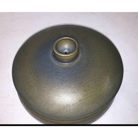 Covered Stoneware Dish - 8.5" x 3” - RIbbed Sides- Baking Dish - Picture 3 of 12